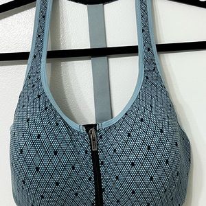 Women's Victoria's secret knockout
sports bra front closure Blue Size 32 DDD